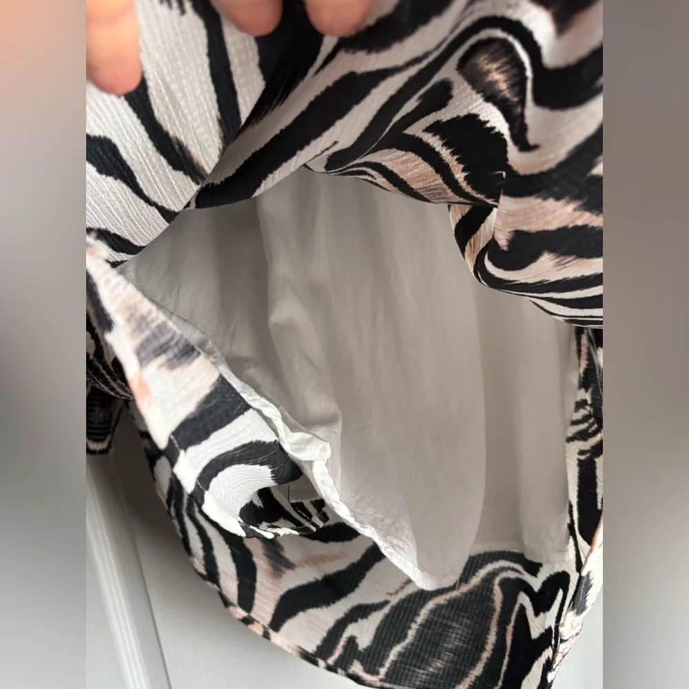 Anthropologie Faux Wrap Zebra Print Long Sleeve Mini Dress sz 12P - Picture 12 of 15